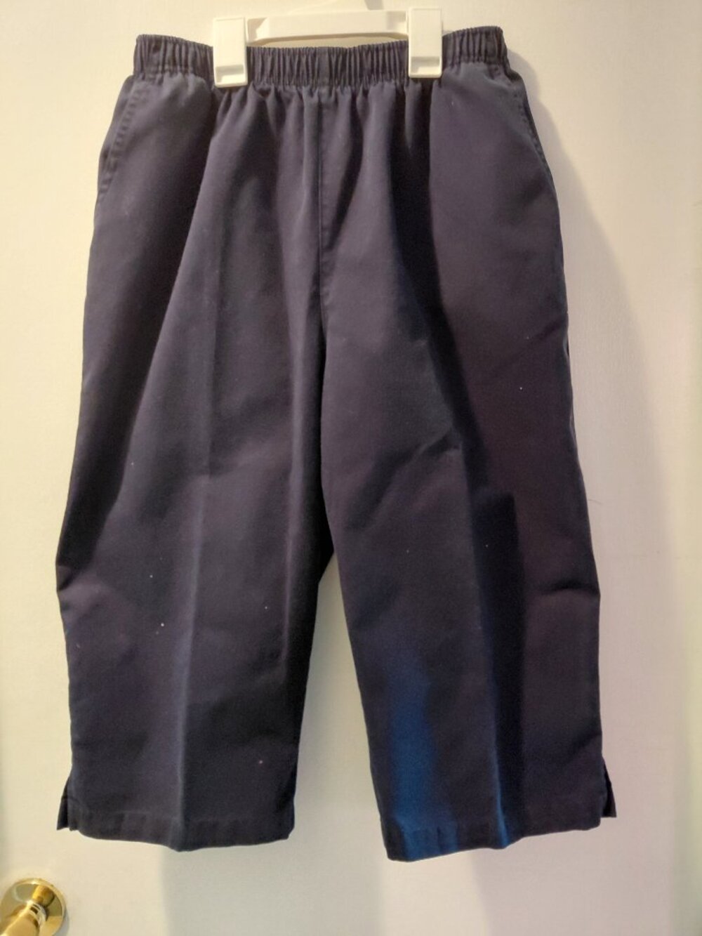 CABIN CREEK WOMEN'S NAVY BLUE PEDAL PUSHER PANTS SIZE 10 MADE IN NICARAGUA